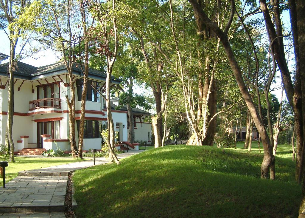 Gokarna Forest Resort Катманду Экстерьер фото
