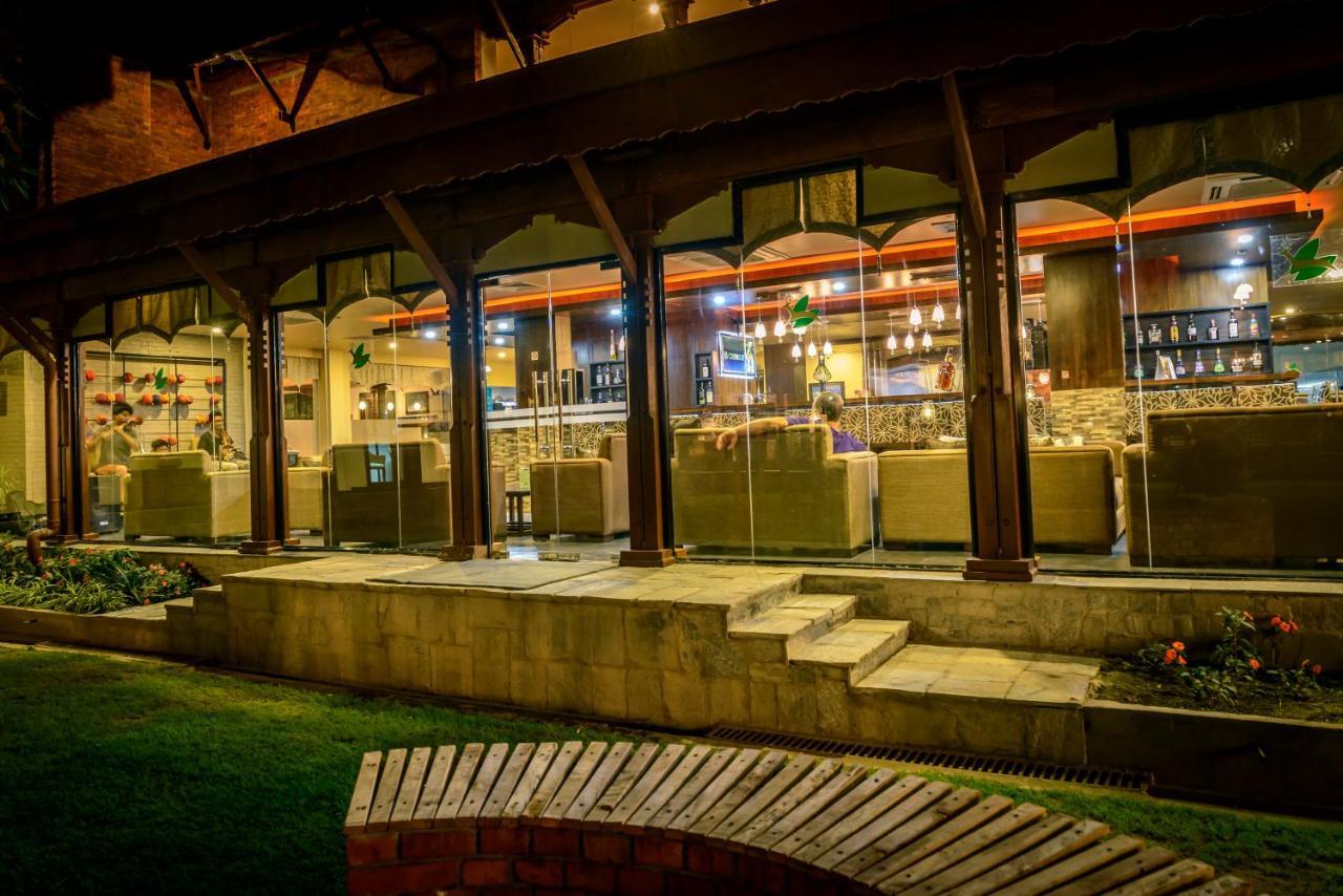 Gokarna Forest Resort Катманду Экстерьер фото
